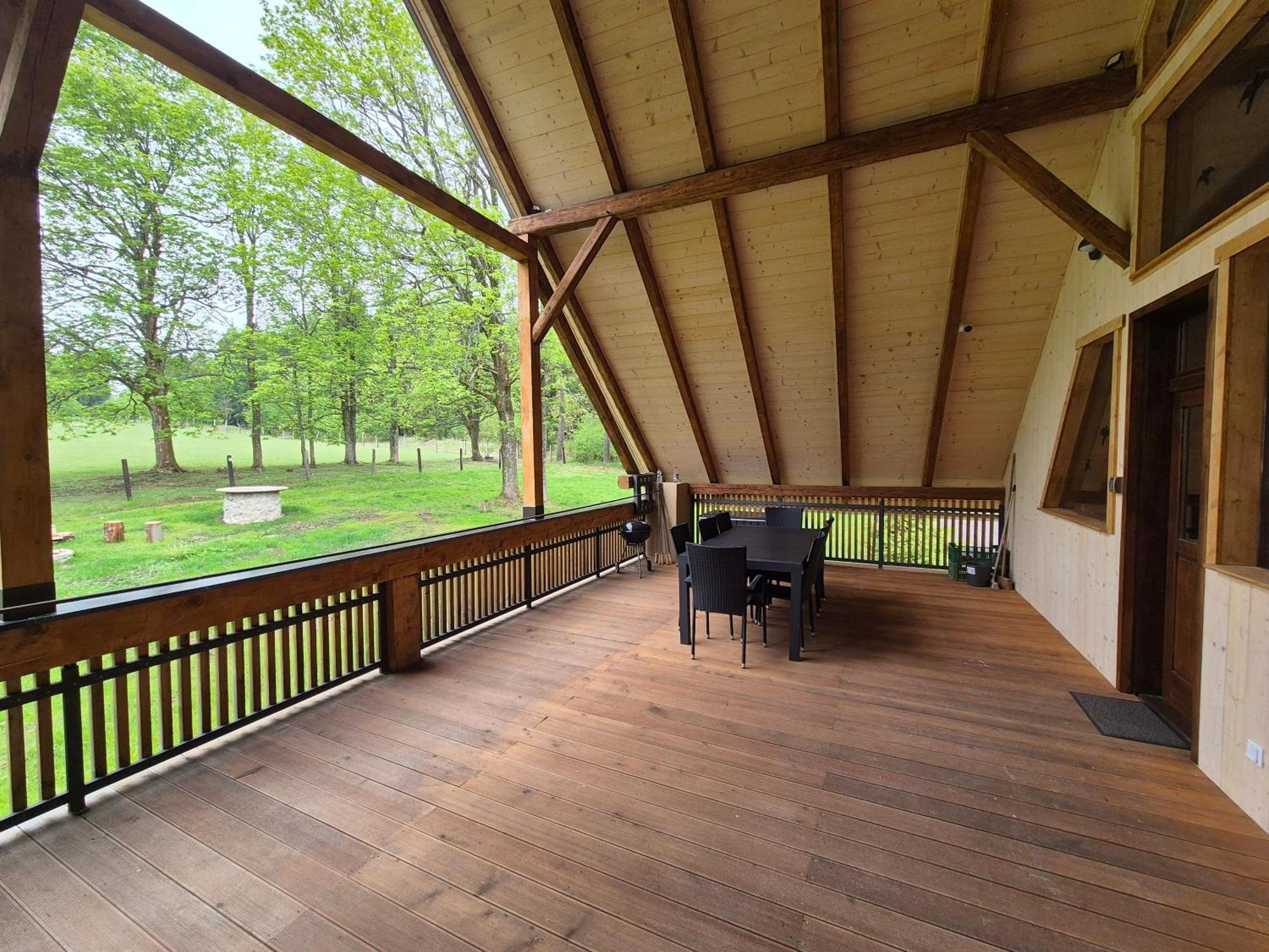 Stalkov Ceska Kanada Lodge *