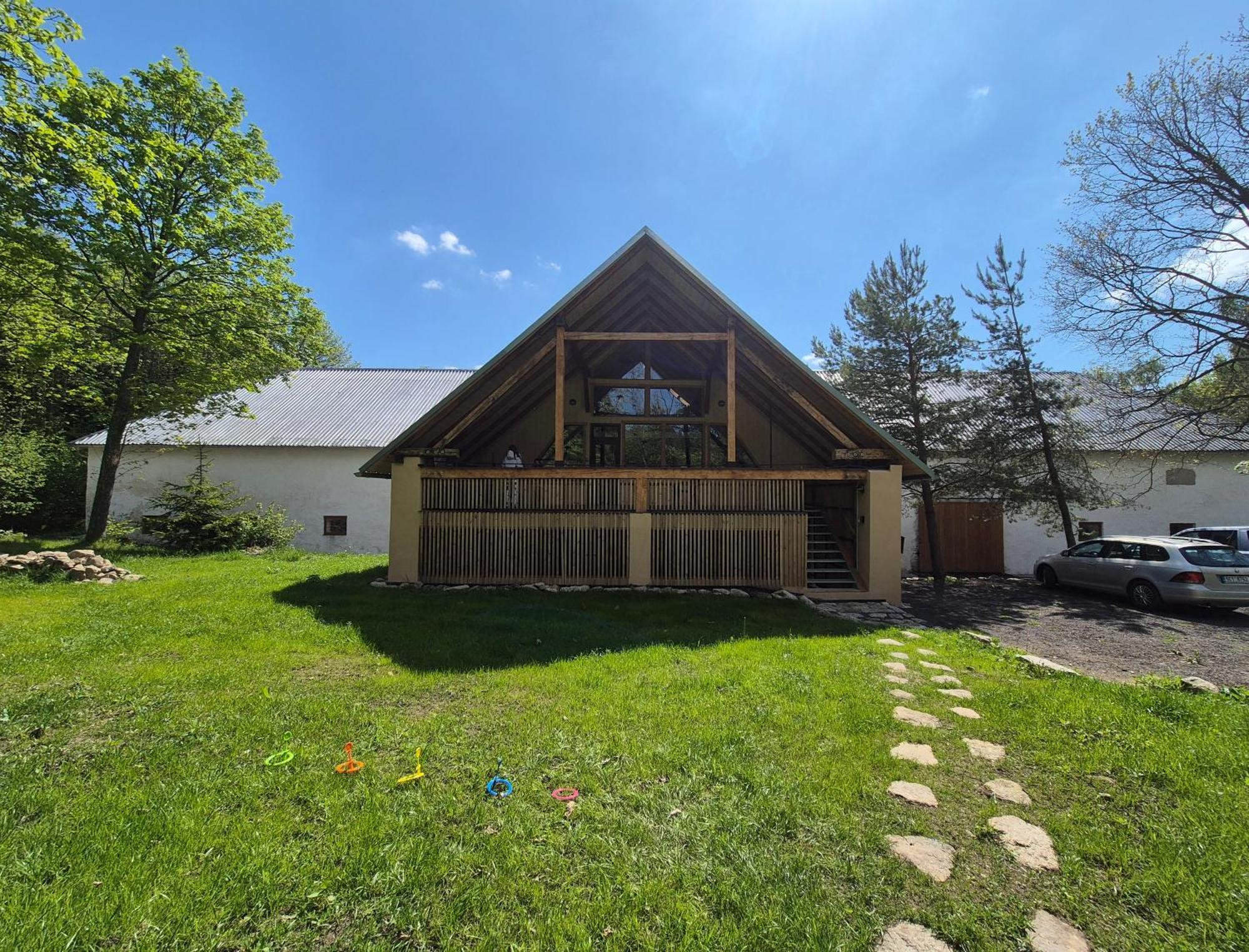 Stalkov Ceska Kanada Lodge *